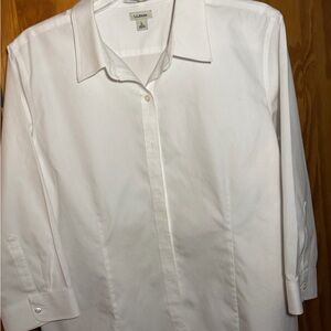 L.L. Bean Women’s Crisp White No Iron Shirt Size L